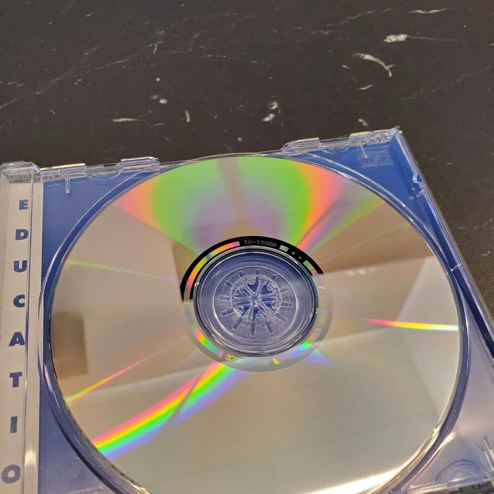 Where in the World is Carmen Sandiego? PC Game.